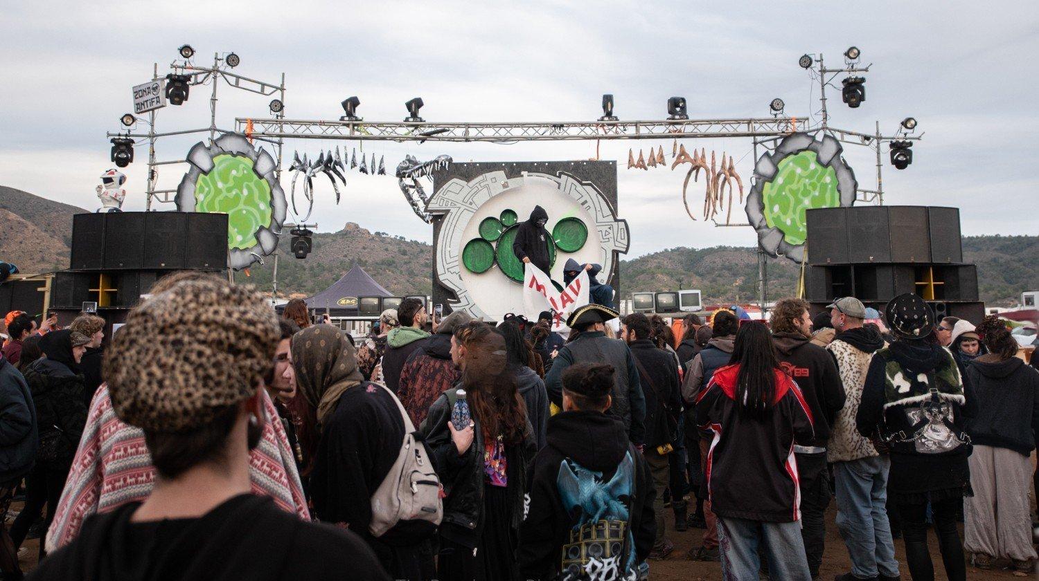 Support LINK UP Collective after the Big Fucking Party vol.4